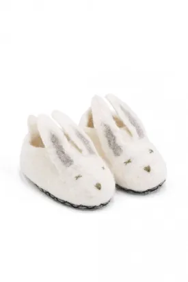 Bunny Slippers by Muskhane