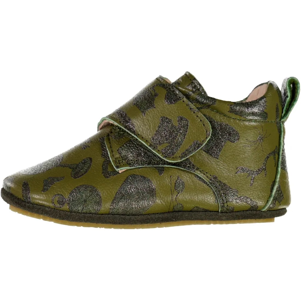 Dakota Print Indoor Shoe - olive storage