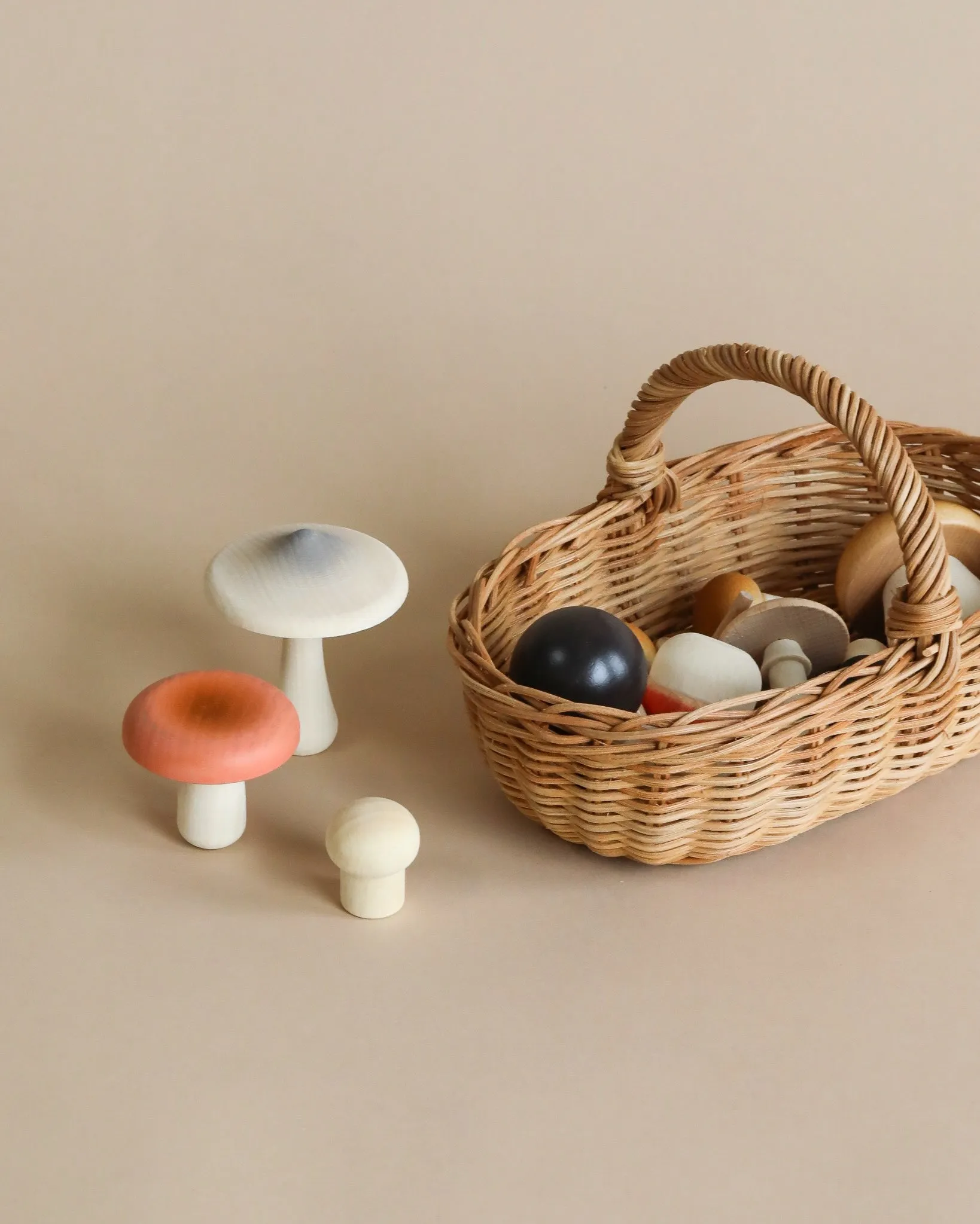 Forest Mushrooms Basket - Moon Picnic