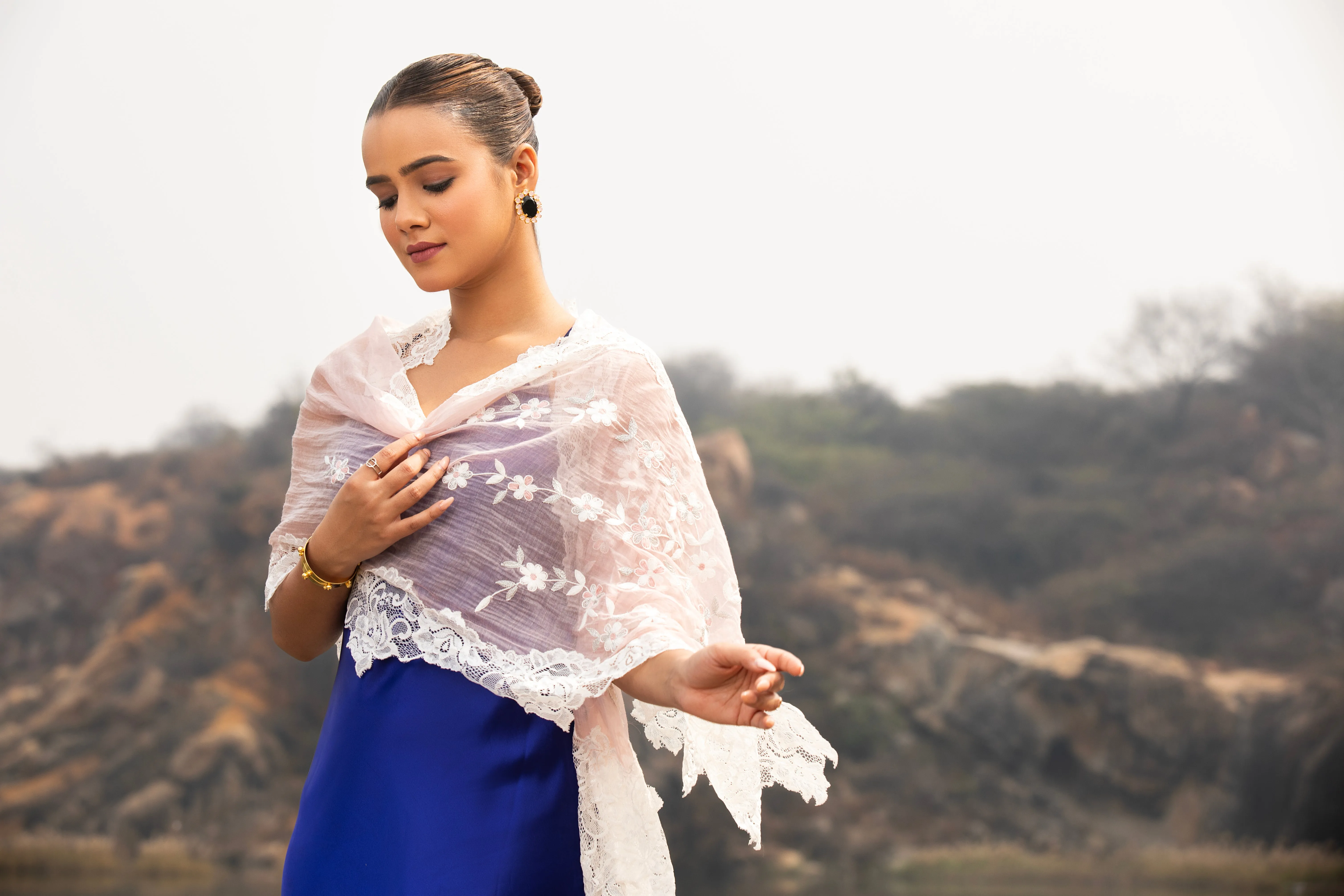 Pink Stole a lightweight cotton scarf with White Lace Border