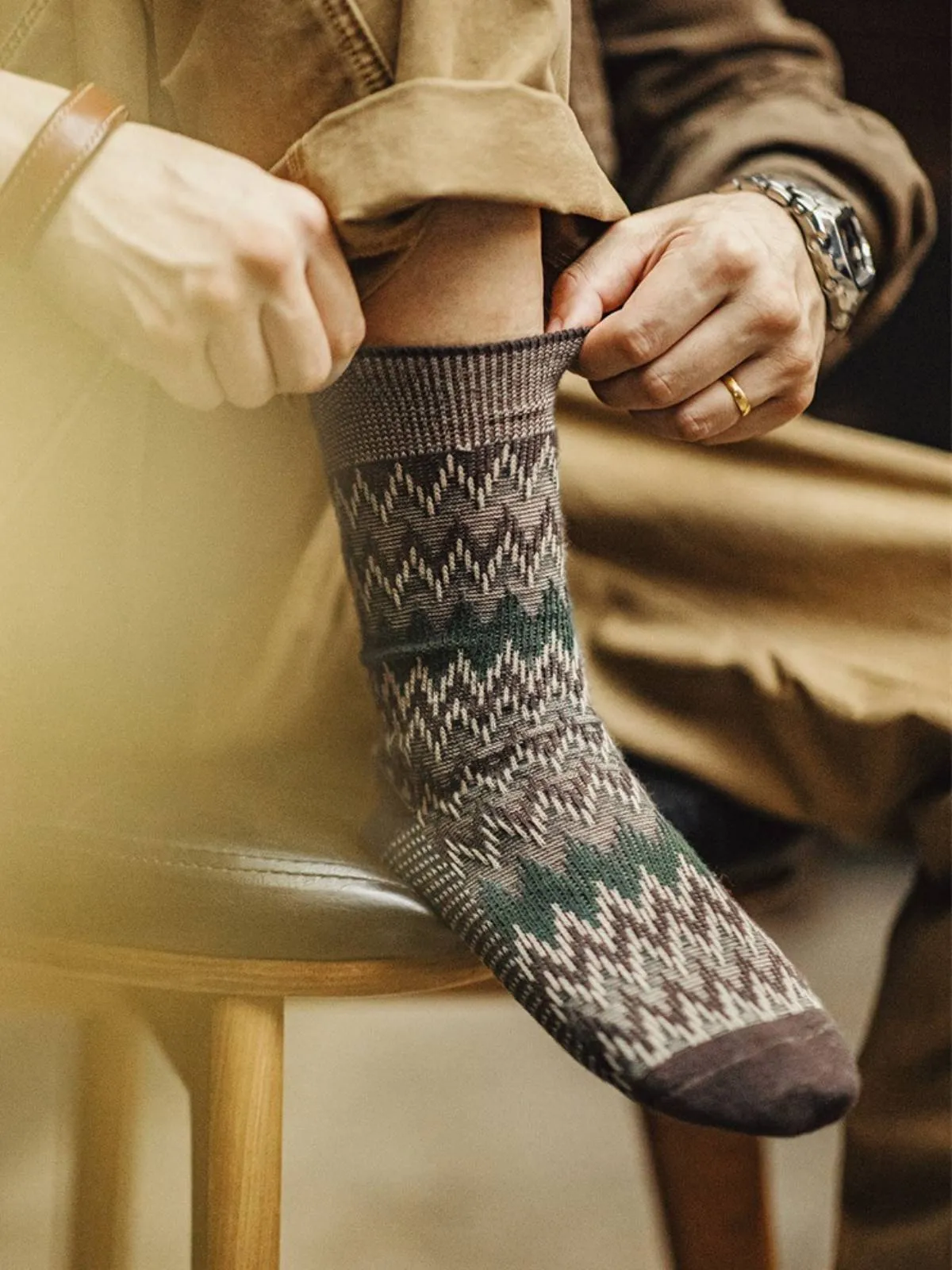 Retro Color-Blocked Knit Mid-Calf Socks