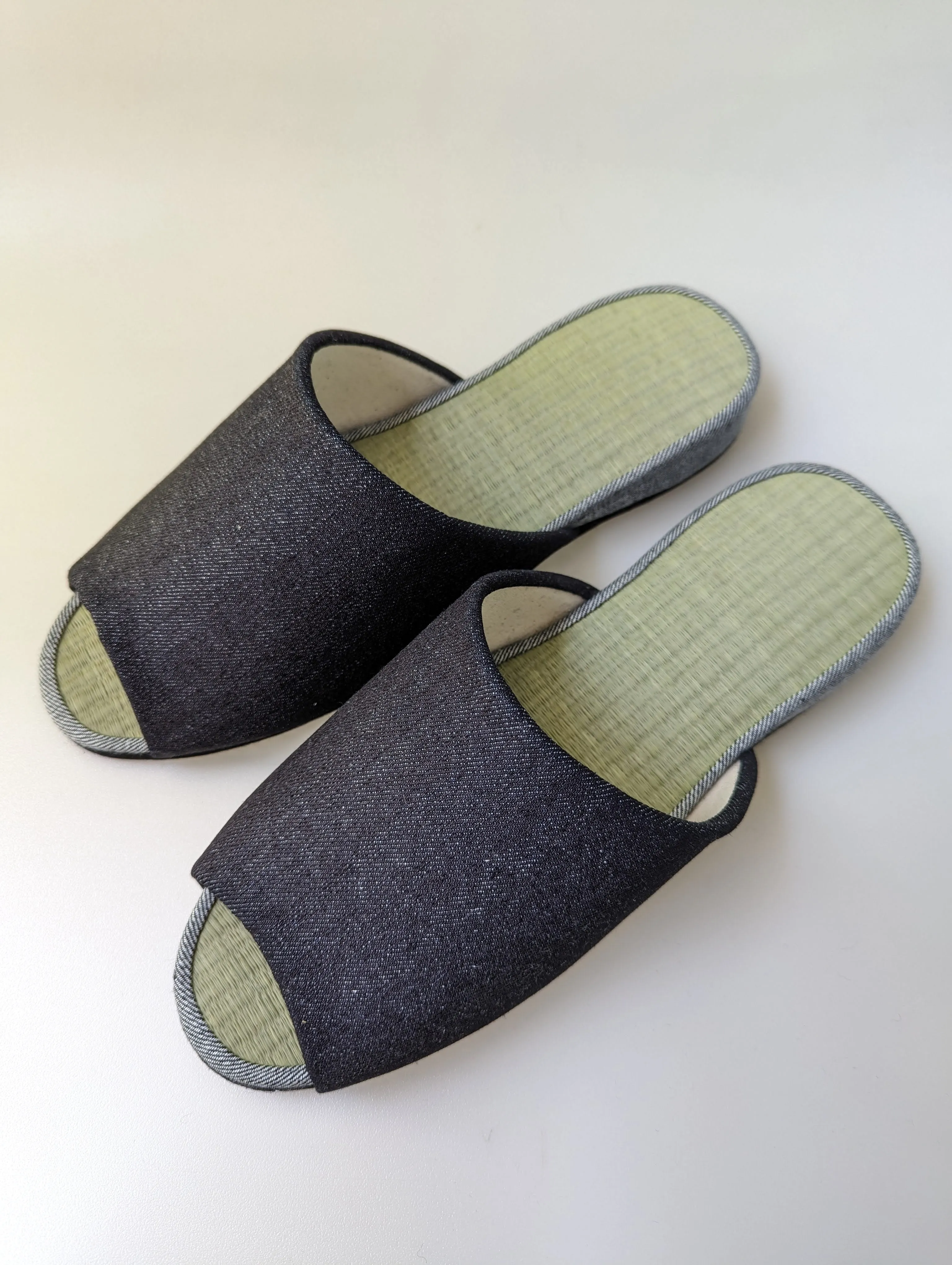 SALE Open-toe TATAMI Denim Slippers A-Type [Black Wool Felt Sole] / Simple [Denim Hiroshima]