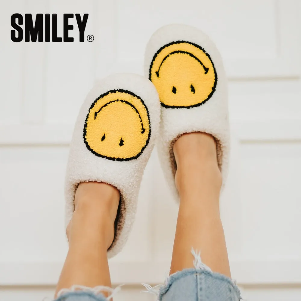 Smiley¬Æ x Pretty Simple Original Smiley Slippers