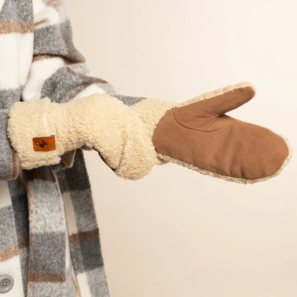 Sophia (beige) - Ultra-soft teddy mittens with warm faux fur lining